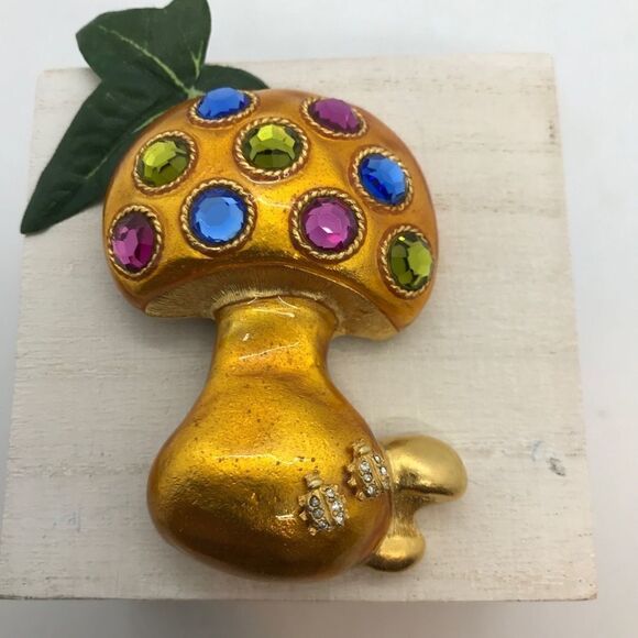 Enamel Mushroom Ladybug Brooch Vintage 1990s - Picture 12 of 17